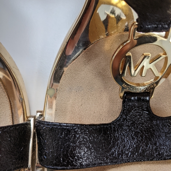 Michael Kors Stunning Gold Heels - Picture 5 of 10